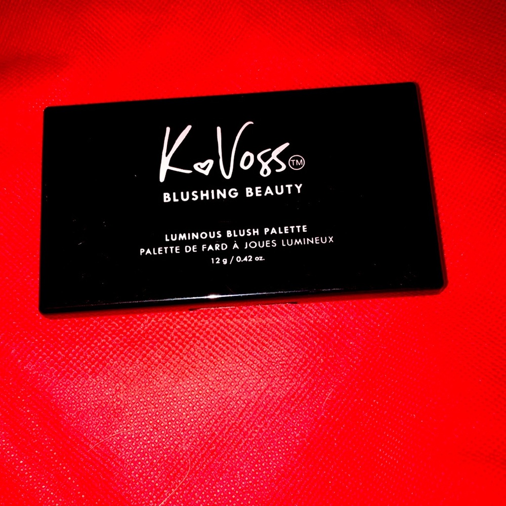 K Voss blush palette